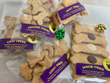 Load image into Gallery viewer, Xmas Gift Box - Small/Medium  Dogs