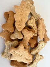 Load image into Gallery viewer, Xmas Mixed Bag O'Bones - Small Bones 300gms